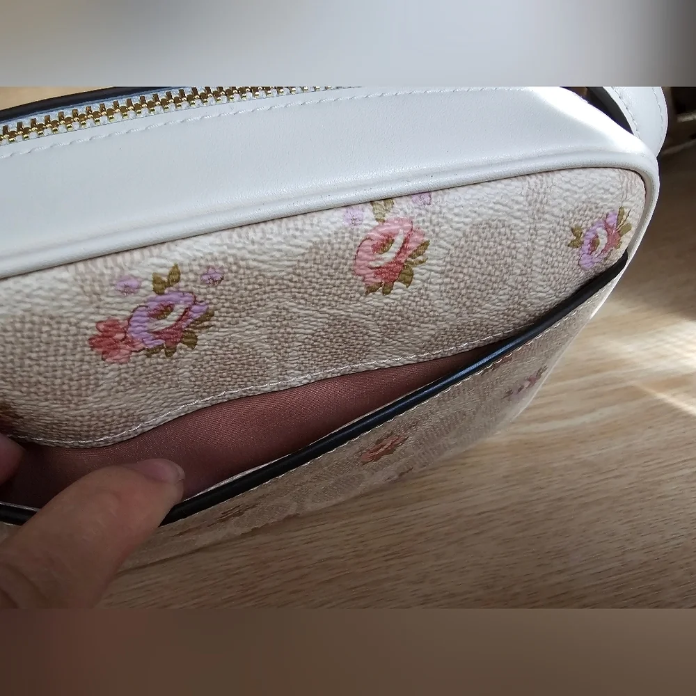 Coach Mini Jamie Cameea Crossbody Bag. Gold/Sand/multi
